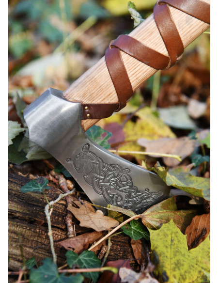 Norwegische Stahlgussaxt mit Gravuren...