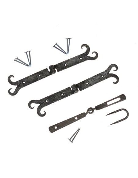 Set van 2 middeleeuwse scharnieren...