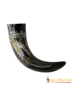 Vikinge- og middelalderlige drikkehorn (500-600 ml.) 2