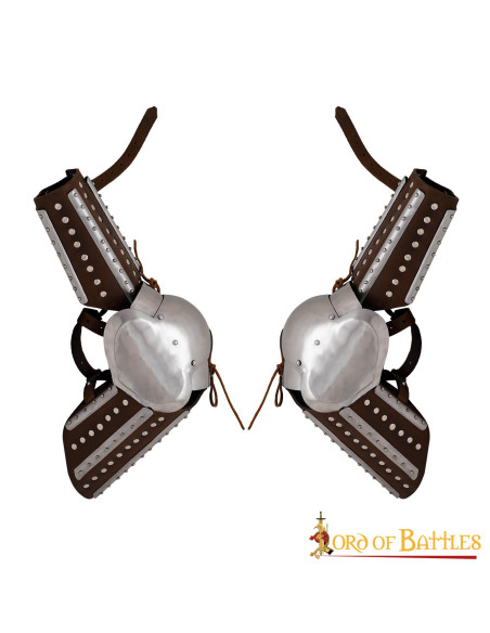 Paar historische middeleeuwse wapens...