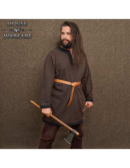 Túnica clásica nórdica y medieval en...
