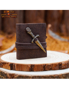 Pequeño diario medieval con mini-daga (5x6,3 cm.) 2
