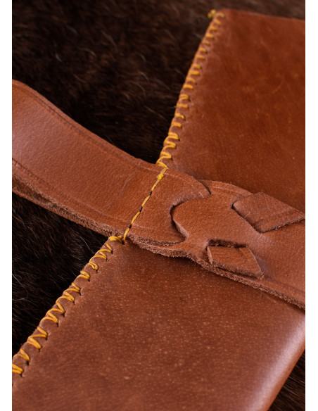 Daga vikinga tipo Seax, con vaina de...