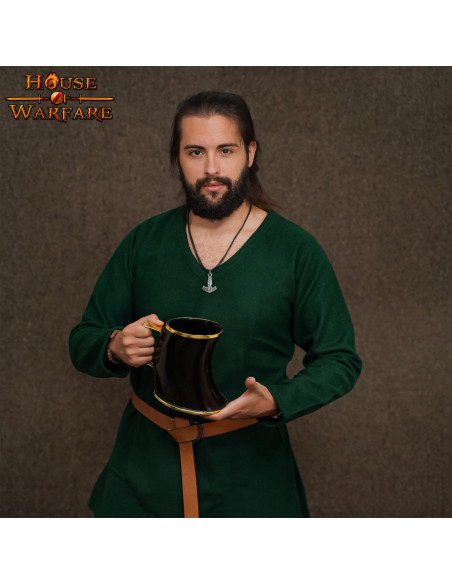 Jarra medieval para beber en asta de...