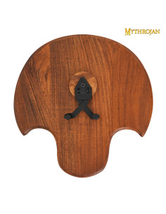 Steun, hout en metaal, met kantelen om zwaard aan de muur...