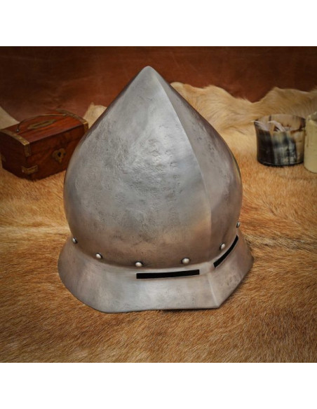 Middeleeuwse helm, type theepot, oude...