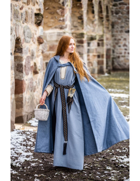 Capa medieval con capucha modelo... Capa medieval con capucha modelo...