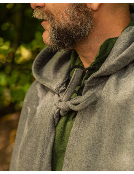 Middelalderlig grå uldkappe model Harun