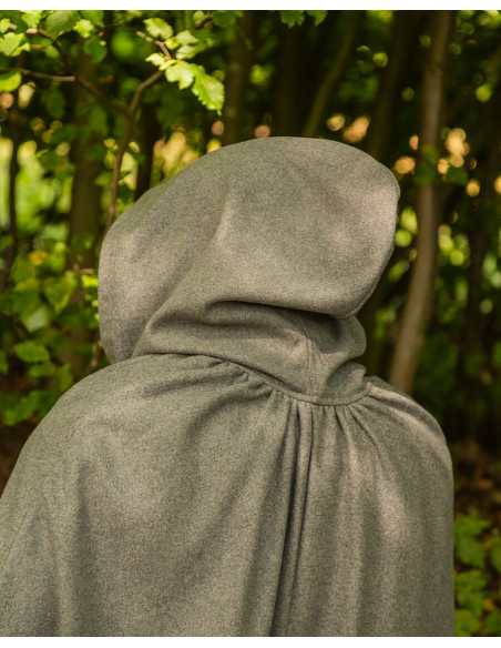 Middeleeuwse grijze wollen mantel...