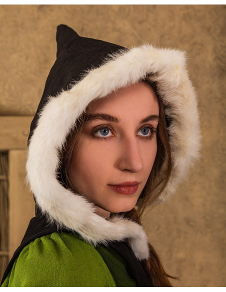 Mittelalterliches Kleid mit Kapuze...