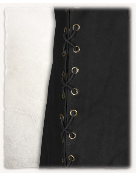 Mittelalterliches Kleid mit Kapuze...