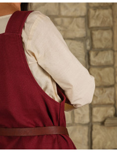 Kleid im Schürzenstil, Modell Lientje, Burgunderrot 2