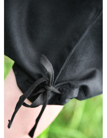 Caprihose mit Schnürsenkeln Modell...