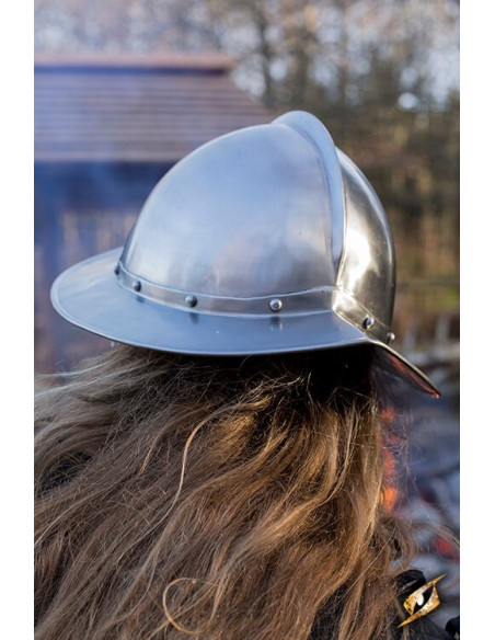 Morion helm uit de Sovereign Epic...