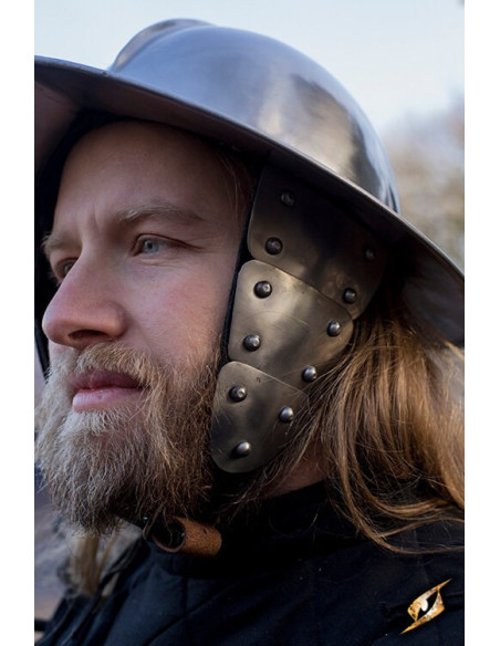 Morion helm uit de Sovereign Epic...