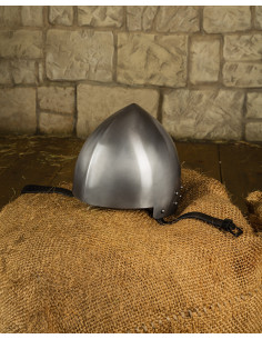 Middeleeuwse helm type Cervelliere S. XIII, gepolijste...