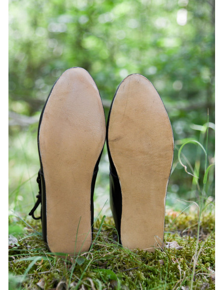 Mittelalterliche Stiefeletten mit...