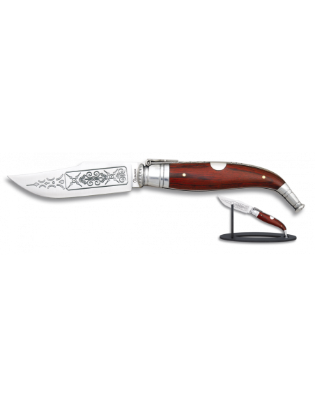 Navaja clásica con hoja decorada de...