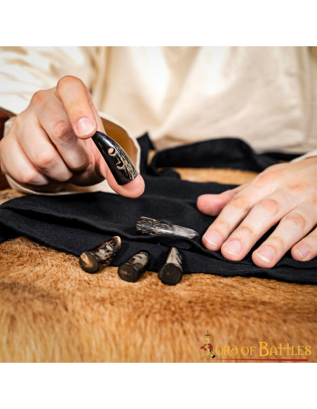 Sæt 5 middelalderlige hornlukninger