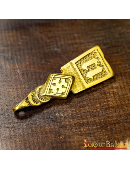 Accesorio medieval en latón... Accesorio medieval en latón...