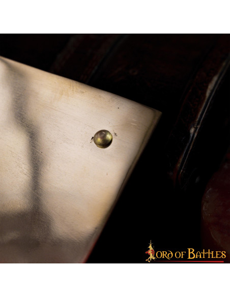 Umbo latonado para escudos romanos...