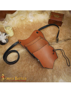 Hombrera caballos celtas en forma de escamas - Granate 2