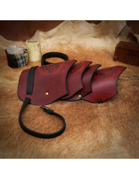 Hombrera caballos celtas en forma de... Hombrera caballos celtas en forma de...