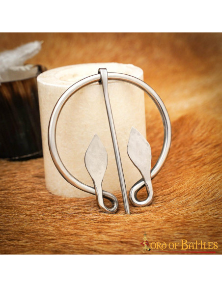 Broche hoja celta en acero inoxidable