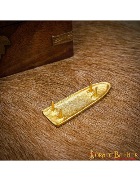 Dekorativ smal middelalderlig...