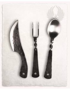 Juego cubiertos medievales.  cuchillo, tenedor y cuchara