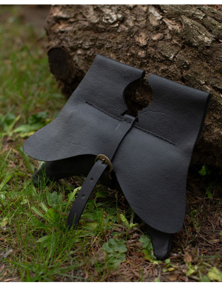 Bolso, tipo riñonera, medieval...