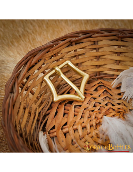 Hebilla corona pentágono de latón macizo