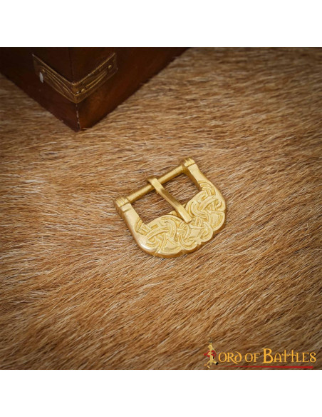 Massive Wikinger-Schnalle aus Messing... Massive Wikinger-Schnalle aus Messing...