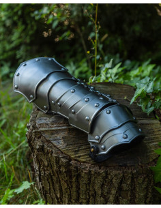 Mittelalterliche Armschienen aus Wladimir-Stahl 2