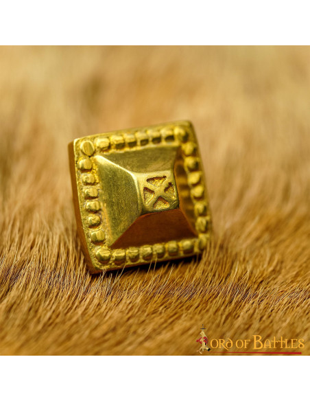 Set 5 tachuelas decorativas en latón...