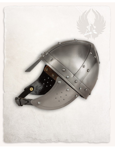 Casco medieval tipo Spangenhelm...