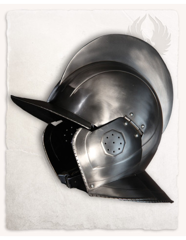 Burgunderroter Helm aus poliertem Stahl, Kaspar-Modell