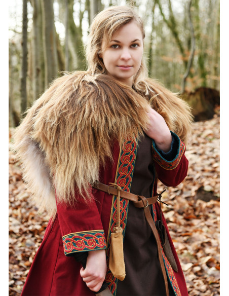 Ella geborduurde Vikingjas in...