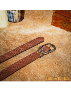 Cinturón medieval cuero marrón con diseño de rombos 2