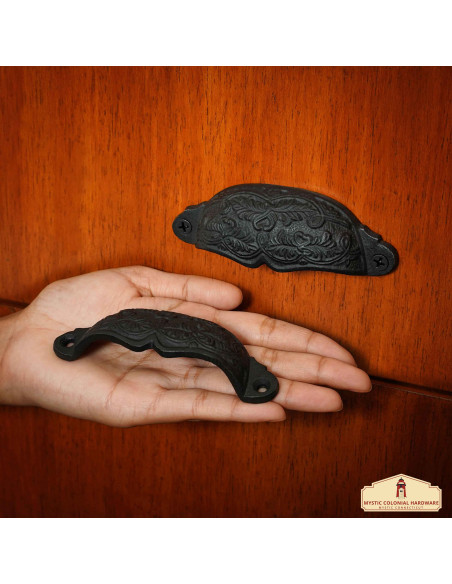 Sæt med 4 håndtag i victoriansk stil...