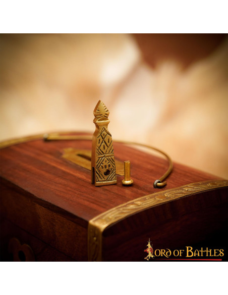 Messingspids til middelalderbælte...