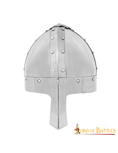 Casco medieval acero normando con forro de cuero