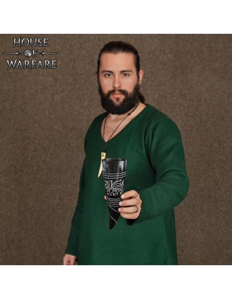 Cuerno medieval para beber diseño...