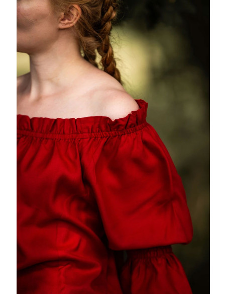 Klassische mittelalterliche Bluse...