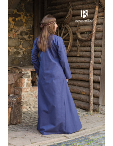 Vestido medieval largo modelo Rus...
