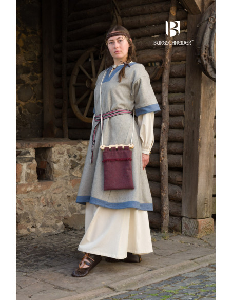 Middeleeuwse jurk Rus Luiza-model,...