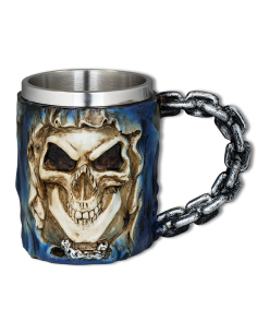 Taza de resina fantasía modelo calaveras con cadenas