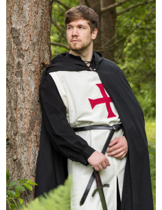 Tempelriddernes tabard med patékors, naturrød