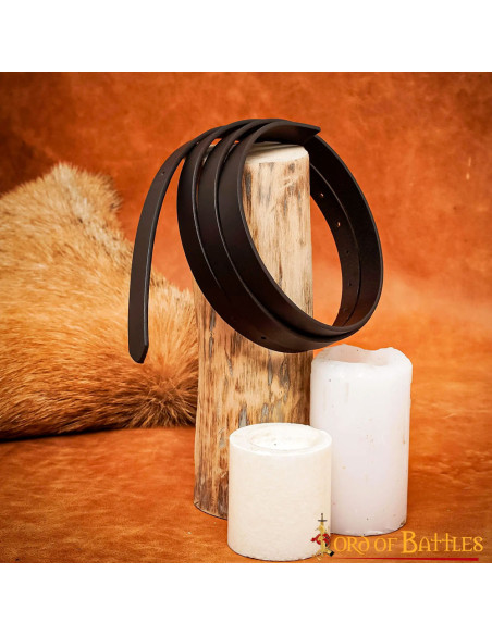 Middeleeuwse bruinleren riem zonder...