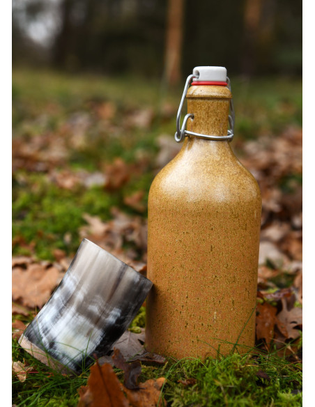 Mittelalterglas, Schnapsglas aus Horn...